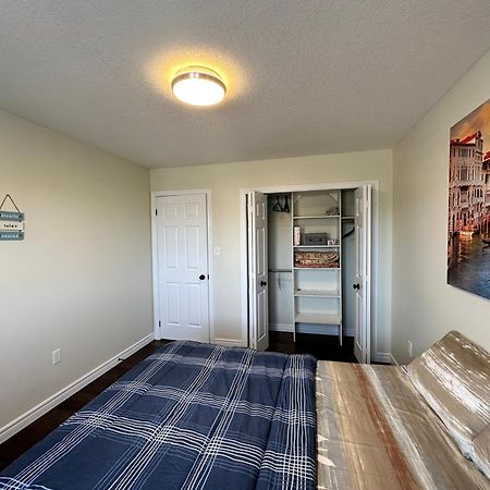 Comfortable Modern Room Near Ykf Airport III Китченер Экстерьер фото